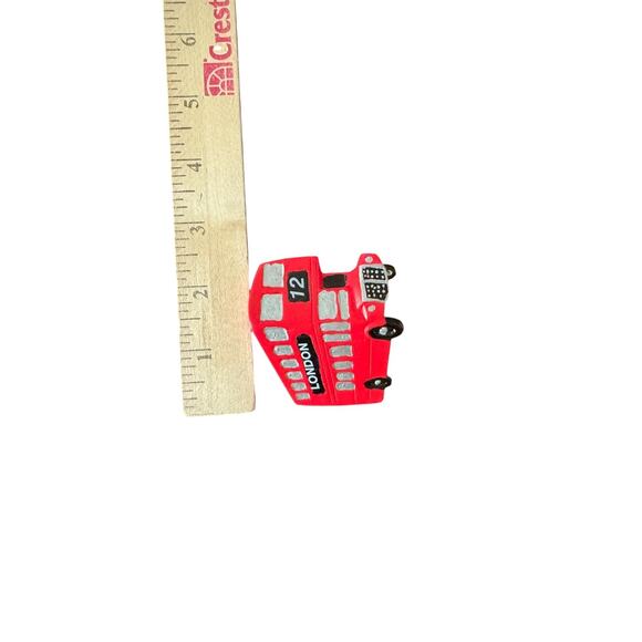 Vintage London Double Decker Bus Magnet Red Route 12 UK Souvenir Handmade - Picture 4 of 4